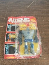 VINTAGE ROBOT PARK PLASTIC HK KO Aliens Action Attack Warriors with Package