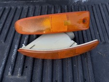 2000-2002 Mitsubishi Eclipse Oem Rh Lh Pass Driver Front Turn Signal Lights 2000-2002 Mitsubishi Eclipse Oem Rh Lh Pass Driver Front Turn Signal Lights