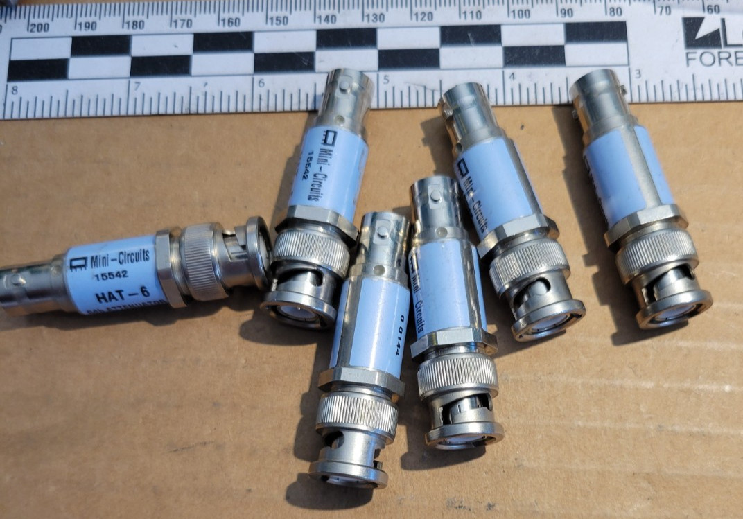 1 Mini-Circuits HAT-6 BNC Coaxial RF Attenuator 6dB or 6 dB