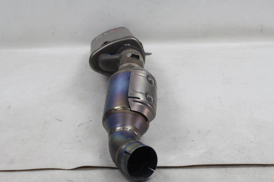 Aprilia RSV4 1100 1000 Tuono 17-20 Akrapovic Titanium Slipon Exhaust Can Pipe 1 - Image 3 of 4