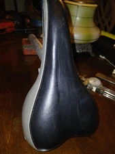 MONGOOSE Black Topped/Silver Sided Bike Seat W/Kalin Seat Post 1.070" Dia.