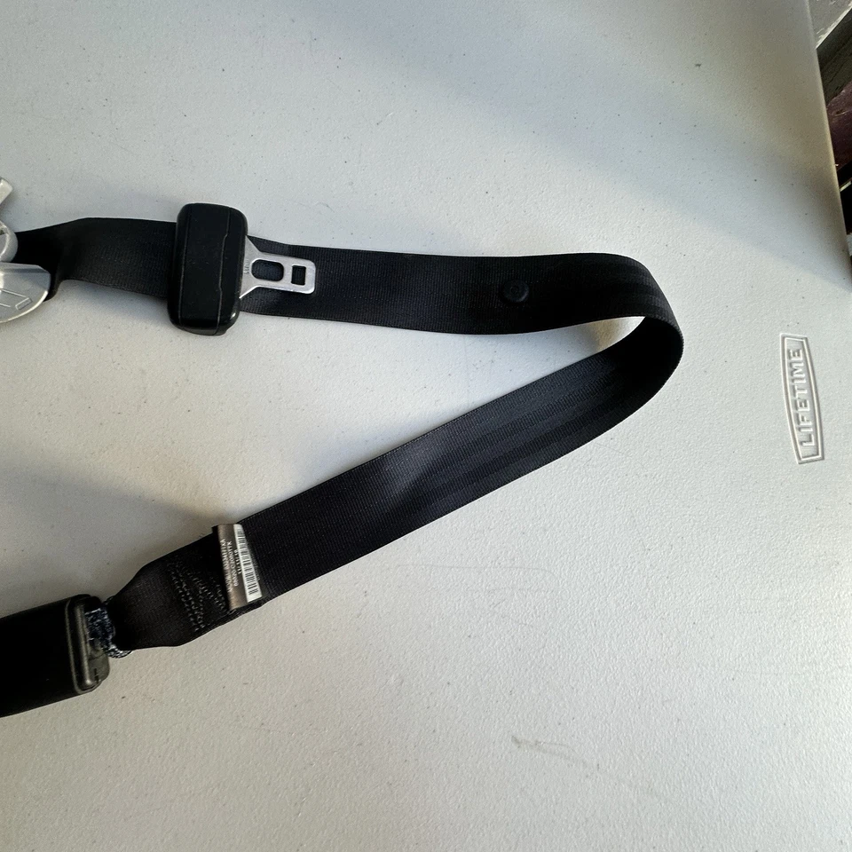 Retractor de cinturón de seguridad delantero derecho Hyundai Sonata 2015-2017 88820-C2050TX OEM NEGRO Foto 3 de 4