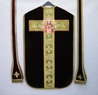 Red velvet Vestment with applique Jesus (Rex Regum) with 2 stoles