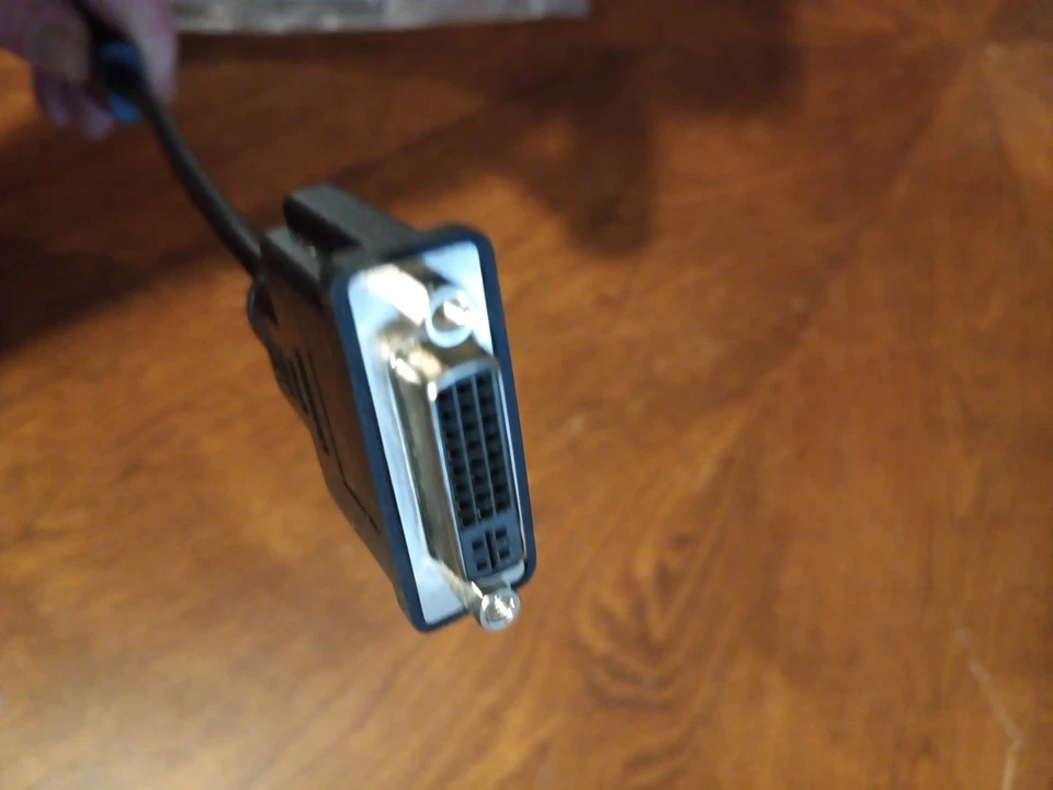 C2G HDMI to DVI-D Adapter Converter - Image 3 of 4