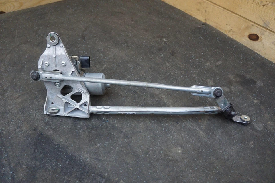 前挡风玻璃雨刷电机联动组件 4S1955024B 原始设备制造商奥迪 R8 Lms GT4 18 — 第 2/4 张图片