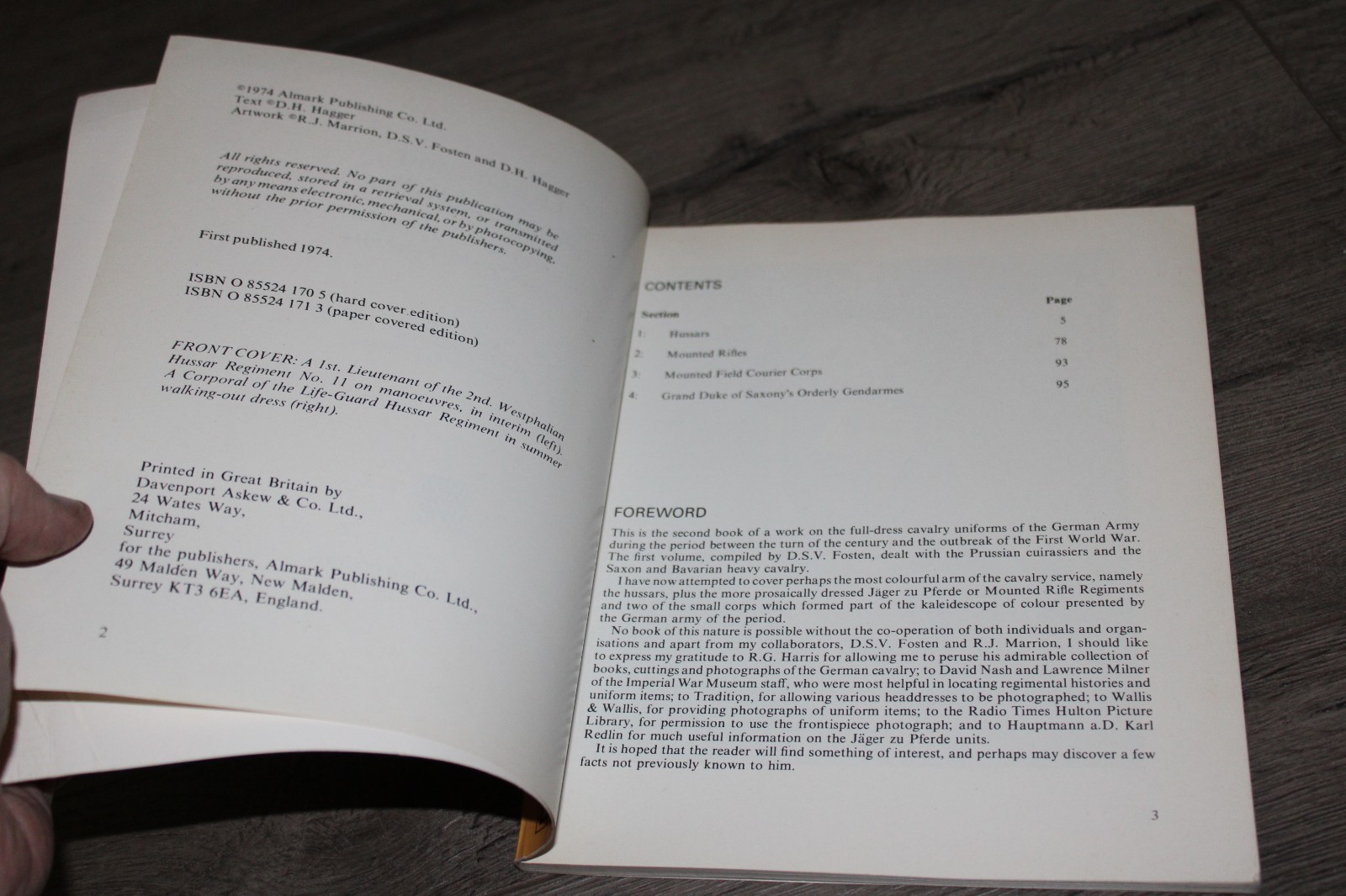 Hussars & Mounted Rifles: Uniforms of Imperial German Cavalry 1900-1914 1974