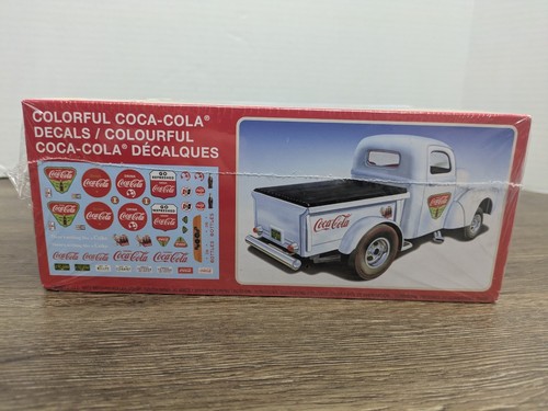 AMT '40 Willys Coca-Cola Pickup Truck 1/25 Scale Plastic Model Kit 1145m/12 NEW - Picture 3 of 8