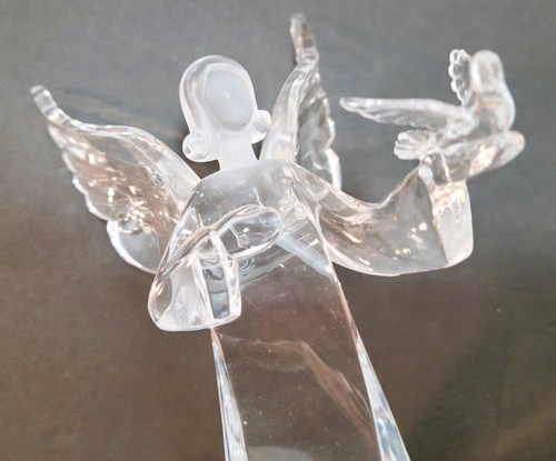 Klare Acryl stehende Engel Figur hält Vogel Taube 7 1/2" - Bild 8 von 10