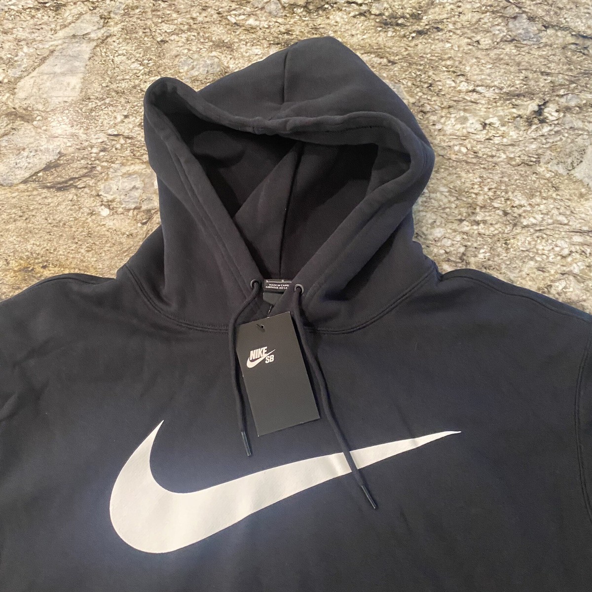 Nike SB Big Swoosh Logo Pullover Hoodie Black CW5615-010 Nike SB Big Swoosh Logo Pullover Hoodie Black CW5615-010
