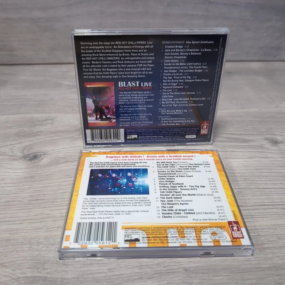 The Red Hot Chilli Pipers - Blast Live & Bagrock To The Masses - 2X CD Bundle Foto 2 de 4
