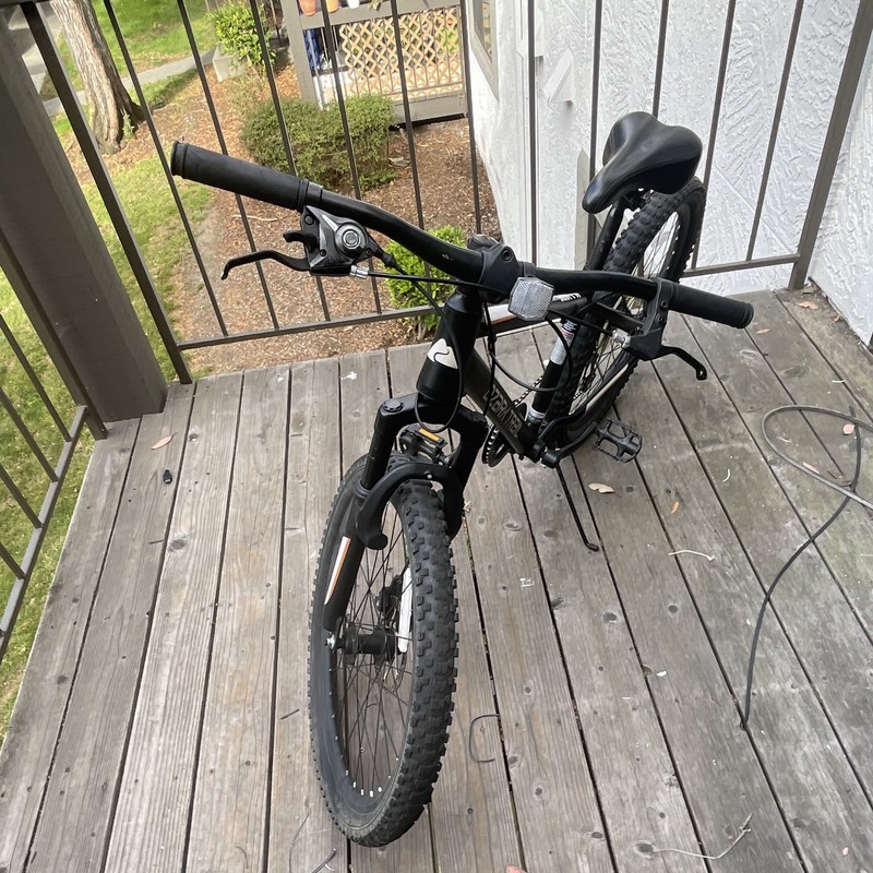 Ozark Trail M. Vibe 29 in M Mountain Bike Front Suspension Mechanical Disc