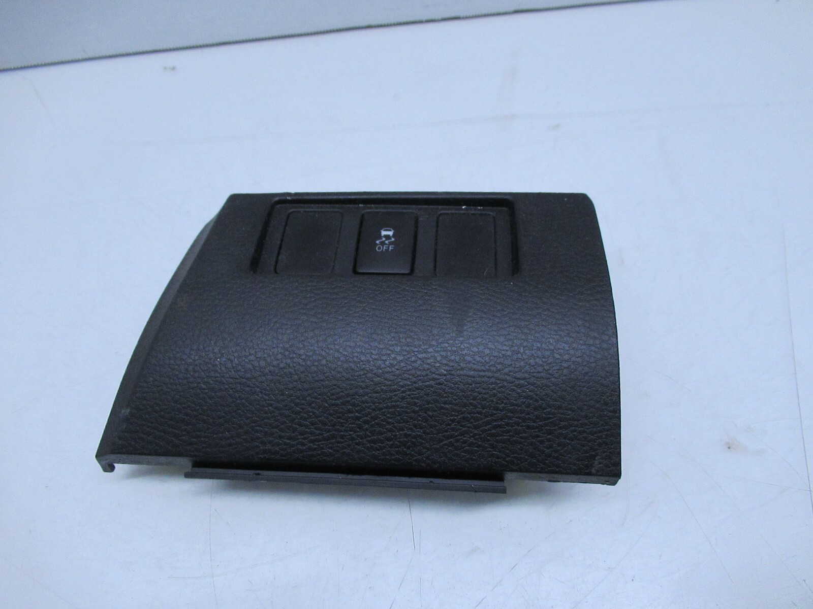 1419 TOYOTA TUNDRA TRACTION CONTROL SWITCH W TRIM OEM eBay