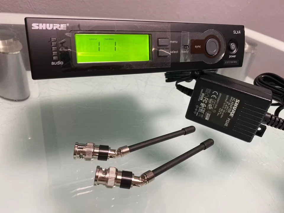 Shure SLX4 Frequenz 572-596 (J3) & Neue Zubehör Top Zustand 1A Funktion