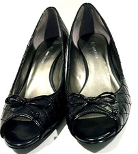 AK Anne Klein Quilted Black Open Bow Tie Toe 3" Wedge Women Size 8-1/2 M Shoes
