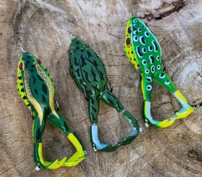 3 Pack Prop Frog Bass Fishing Lures Rotating Spinning Legs 3.5'' Double Hooks