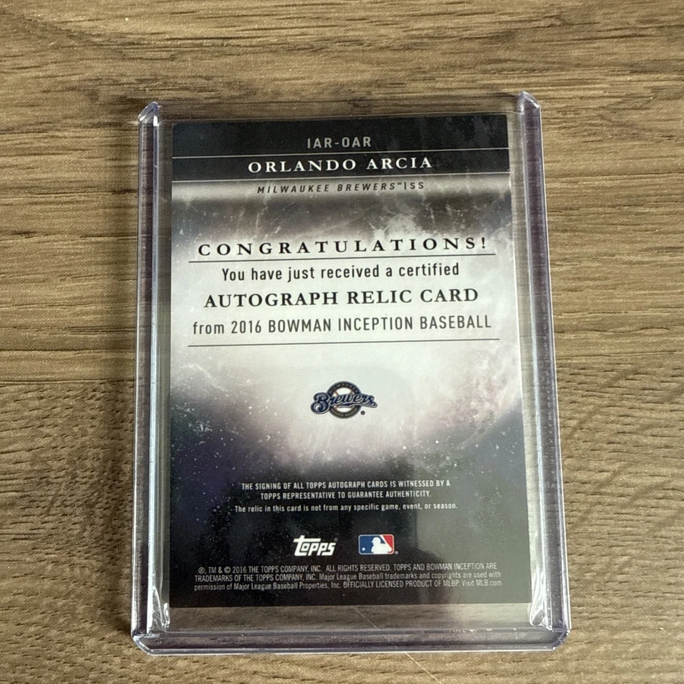 Bowman Inception 2016 - Reliquias autografiadas Orlando Arcia #IAR-OAR (AU, MEM, RC) Foto 2 de 2