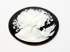 4 of 40x30mm White /Black Horizontal Sisters /Mothers /Daughters Cameo Cabochon