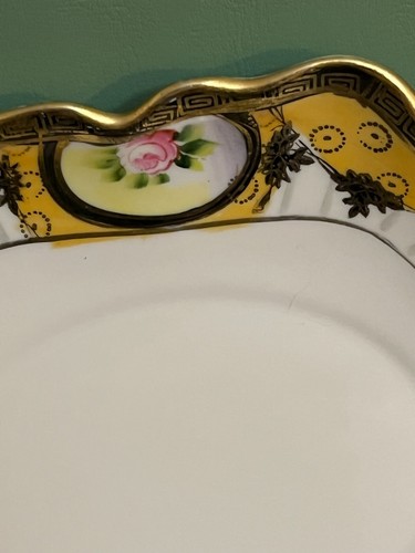 Vintage Noritake Hand-Painted Scalloped Edge Side Dish made in Japan - Picture 2 of 3