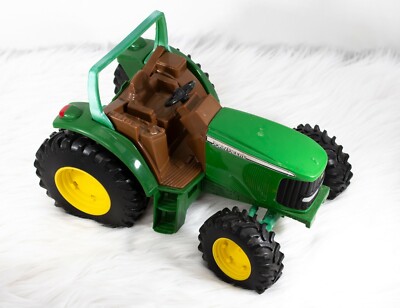 John Deere  Metal And Plastic Toy Tractor ERTL 1105-07-11 181 1 WY00