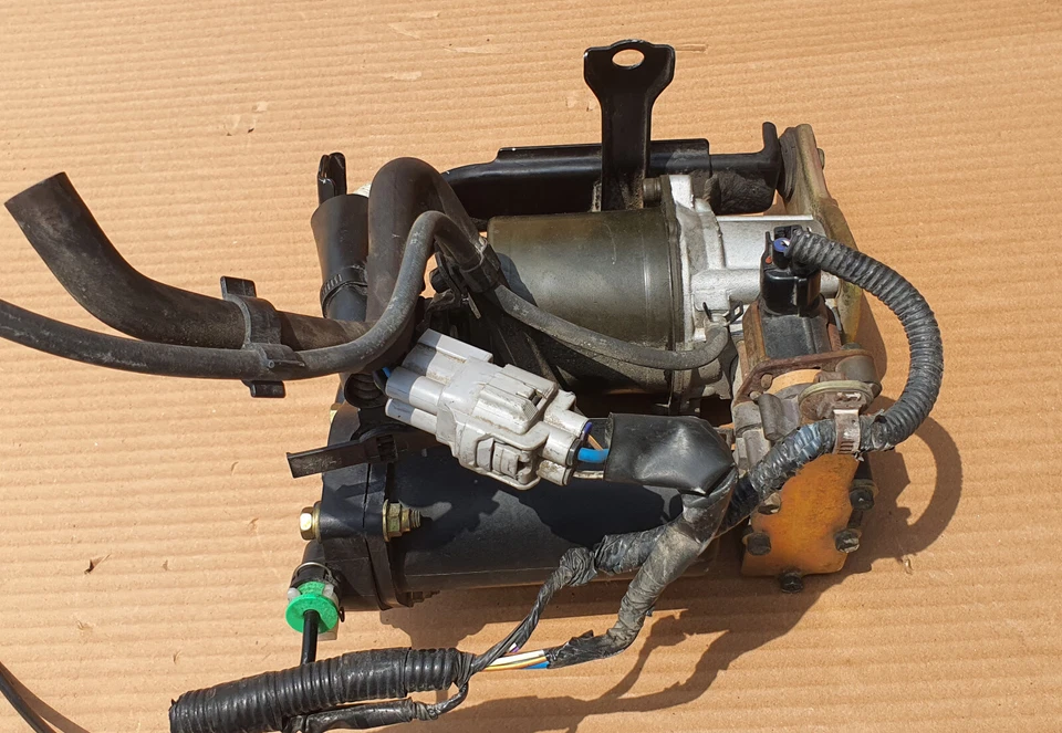 Control de altura del compresor de suspensión neumática Lexus LS430 01-06 48910-50050 OEM usado Foto 2 de 4