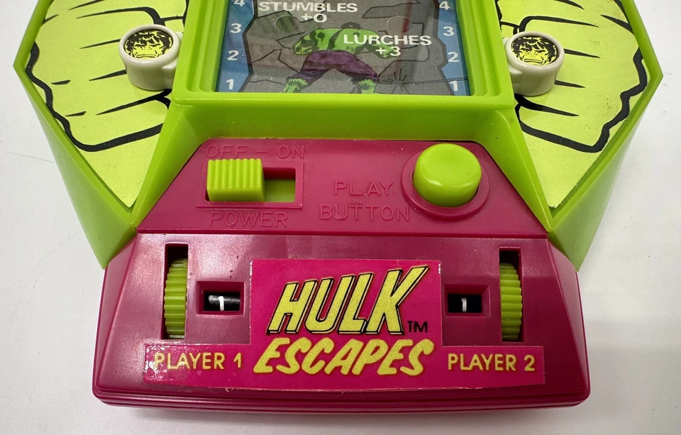 Bandai Handheld Electronics The Incredible Hulk Escapes Game #8031 Open Box - Image 3 of 4