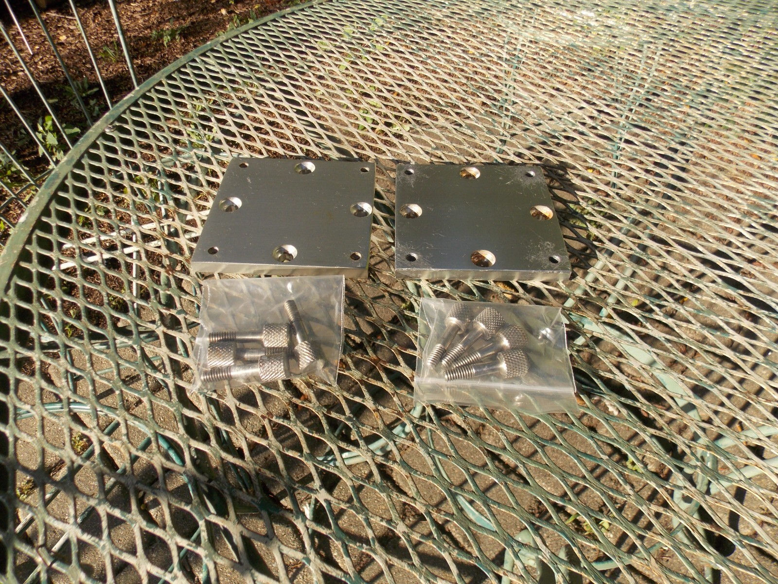 Big Jon Manual Downriggers 54" Boom W/BasesHold Down KnobsLine