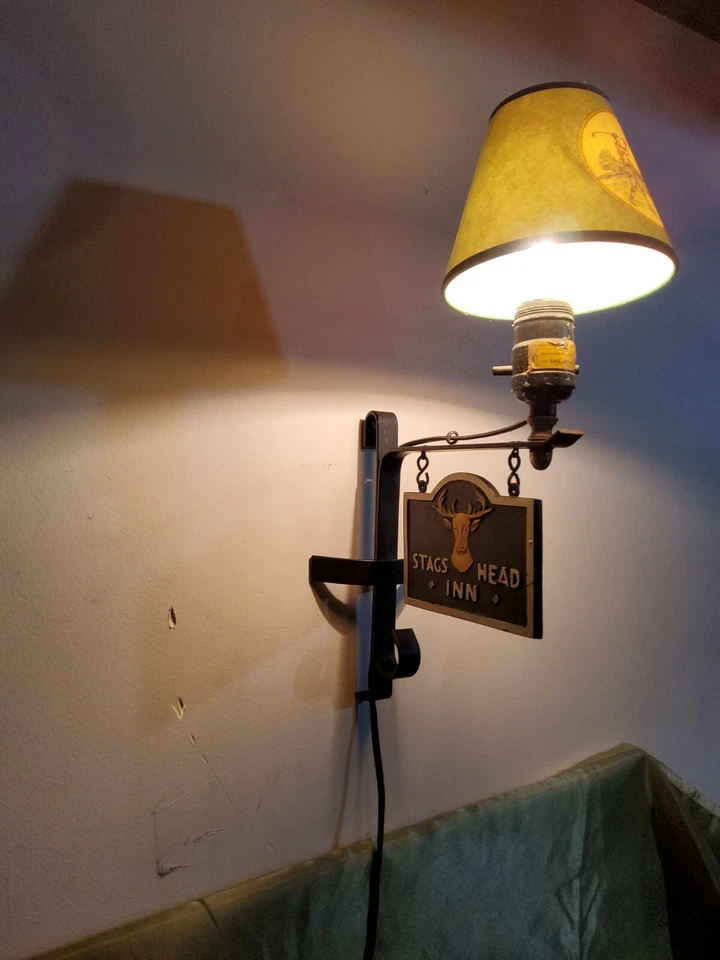 Vintage Stags Head Inn Wall Light Beer Man Cave Bar Decor Deer Elk Iron Golf Foto 4 de 4