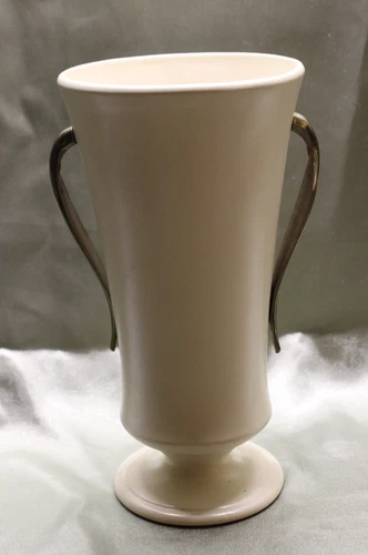 Red Wing USA M-1609 Vase 1958 Charles Murphy Design 10" Metal Leaf Handles