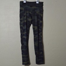 Old Navy Active Pants Girls Lrg 10/12 Green Camo Go Dry Side Pockets Mesh Sports