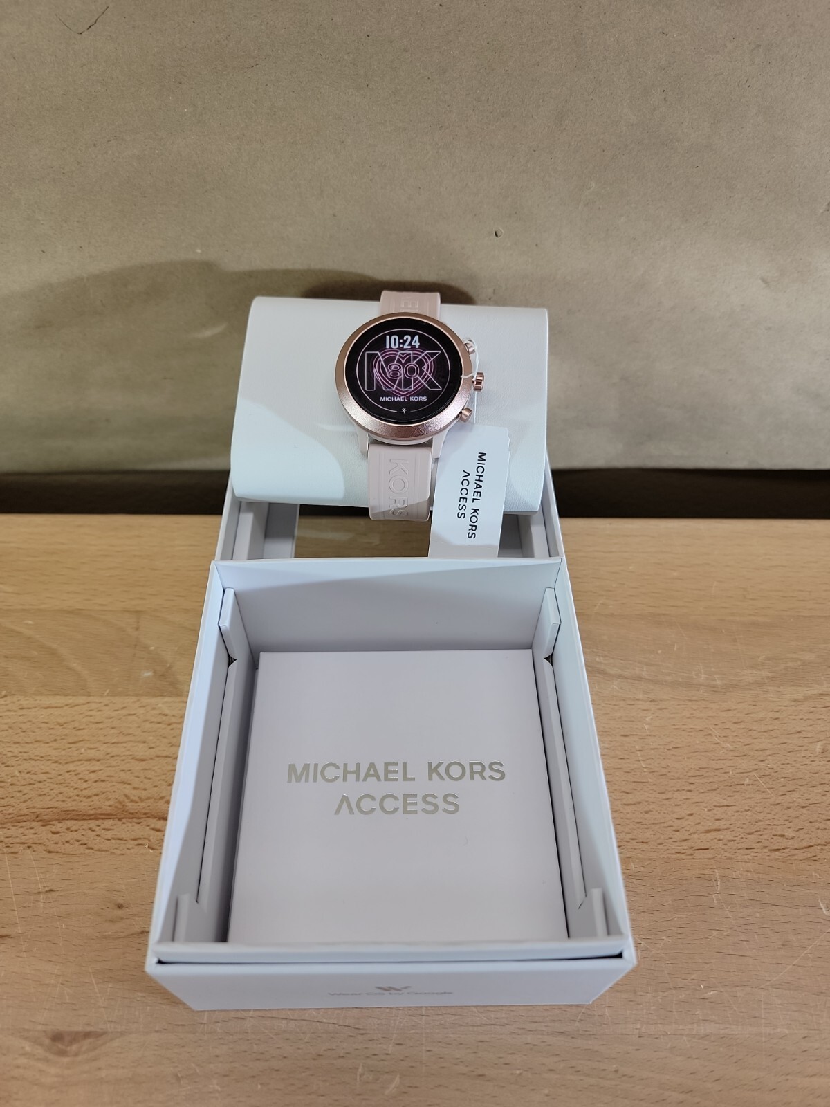 Michael Kors Access MKGO 43mm Case Pink 