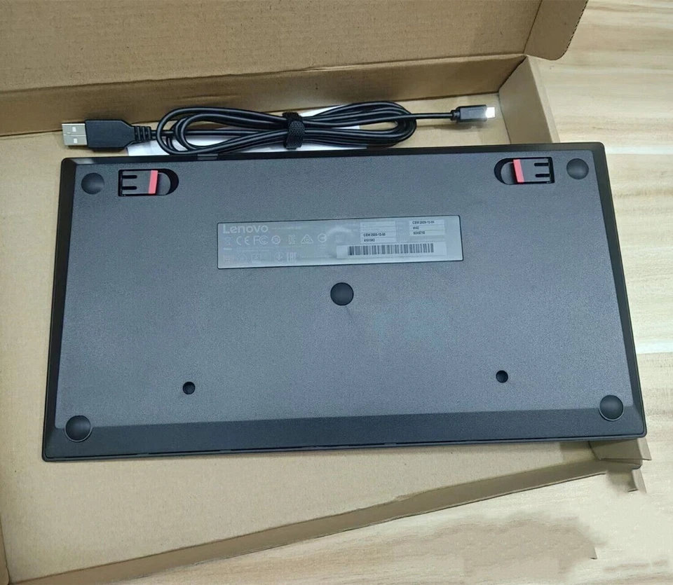 Original Lenovo Thinkpad KU-1255 USB Wired Keyboard W/TrackPoint 0B47190 - US - Image 4 of 4