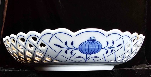 Antique Meissen Blue Onion Footed Reticulated Openwork Serving Bowl #332 / 25 - Picture 2 of 13