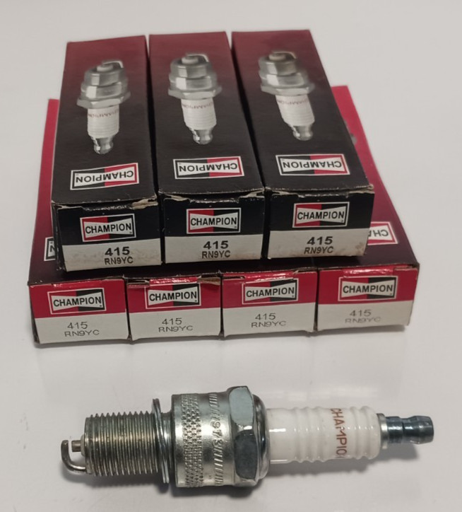 7X GENUINE CHAMPION COPPER PLUS SPARK PLUGS NOS RN9YC 415 BMW FREE SHIPPING