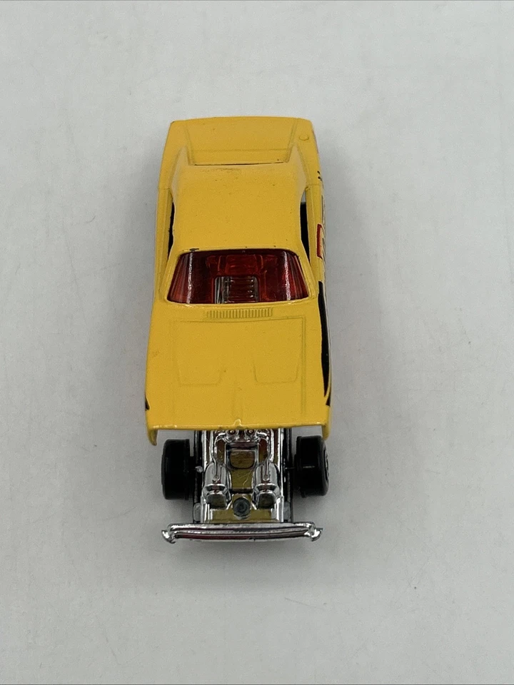 Vintage 1971 Matchbox No. V HOT SMOKER Dodge Charger Funny Yellow Car Lesney - Image 3 of 4