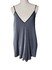 Zara Striped Vneck Navy And White Romper Size Small