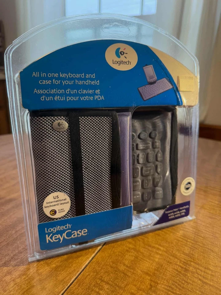 New Logitech KeyCase All In One Keyboard & Case for Palm PDA Handheld - Image 3 of 3