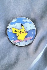 PINS Pin's PIKACHU Surfeur  Coffret Cartes Pokemon CELEBRATIONS NEUF