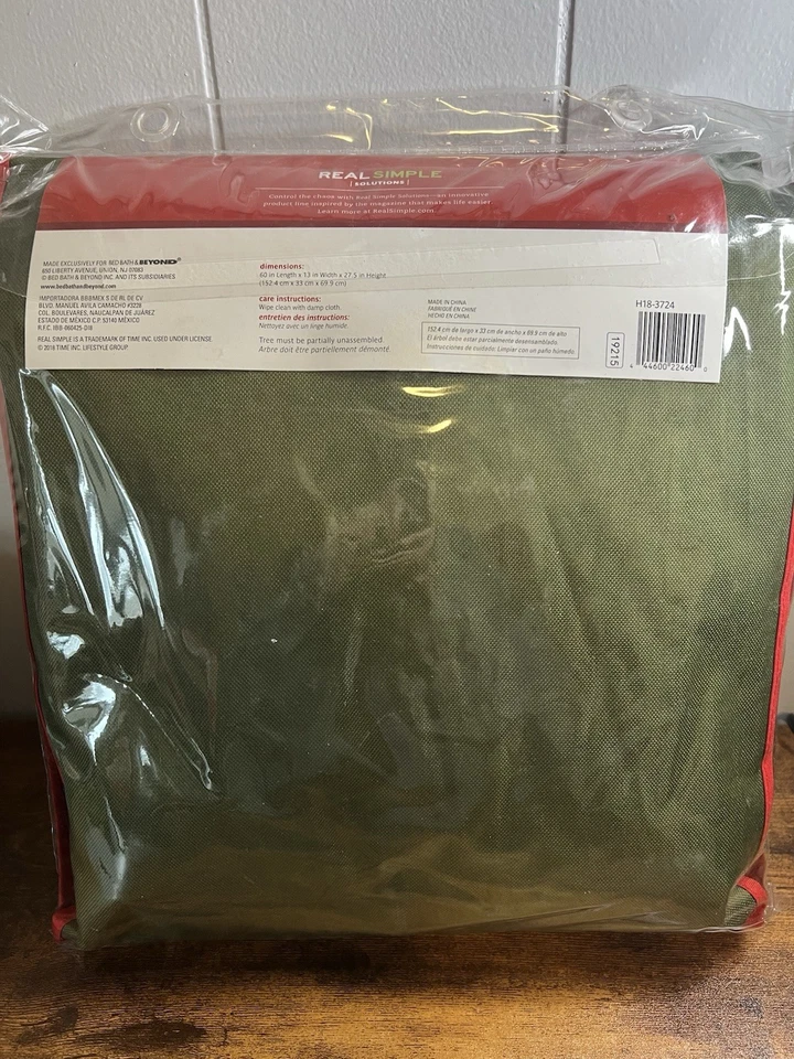 New REAL SIMPLE, HEAVYWEIGHT WHEELED TREE STORAGE BAG, Up to 9' - Image 3 of 4