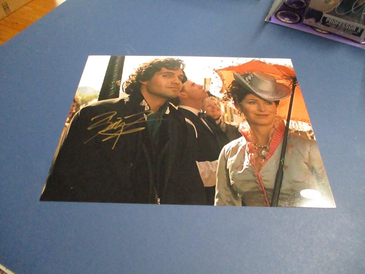 直筆サイン入り写真 ザッカリー・リーヴァイシャザム! SA鑑定済 直筆サイン入り写真 ザッカリー・リーヴァイシャザム!/フレームなし/SA