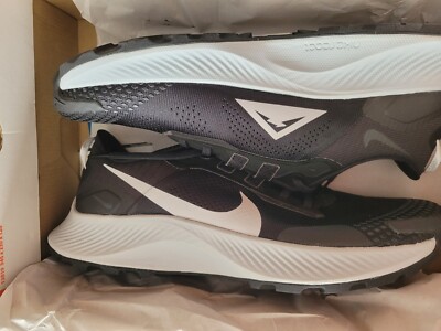 Nike Pegasus Trail 3 Black White size 13 DA8697-001