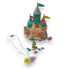 Vintage  Trendmasters Little Mermaid Under the Sea Playset Castle & Polly Pocket