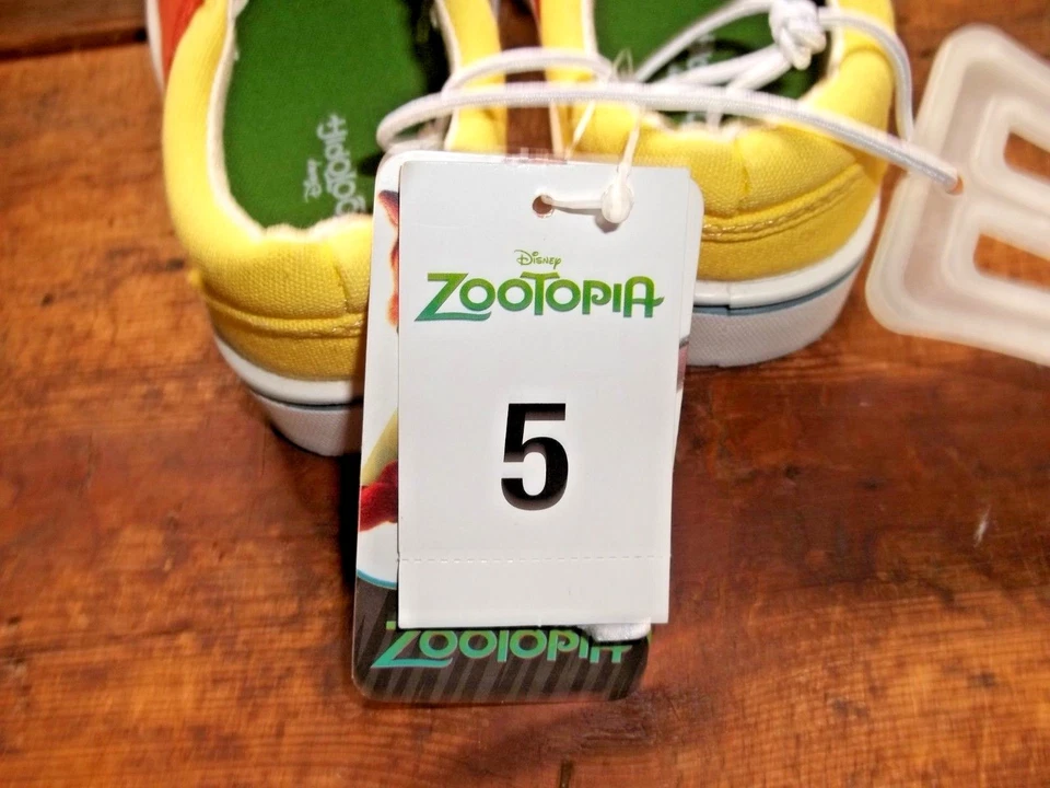 迪士尼 ZOOTOPIA 5 码蹒跚学步儿童鞋帆布懒人鞋懒人帆布 — 第 4/4 张图片