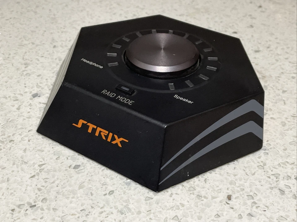 ASUS STRIX RAID PRO Sound card Remote Only, Please Read Ad Description. - Image 3 of 4