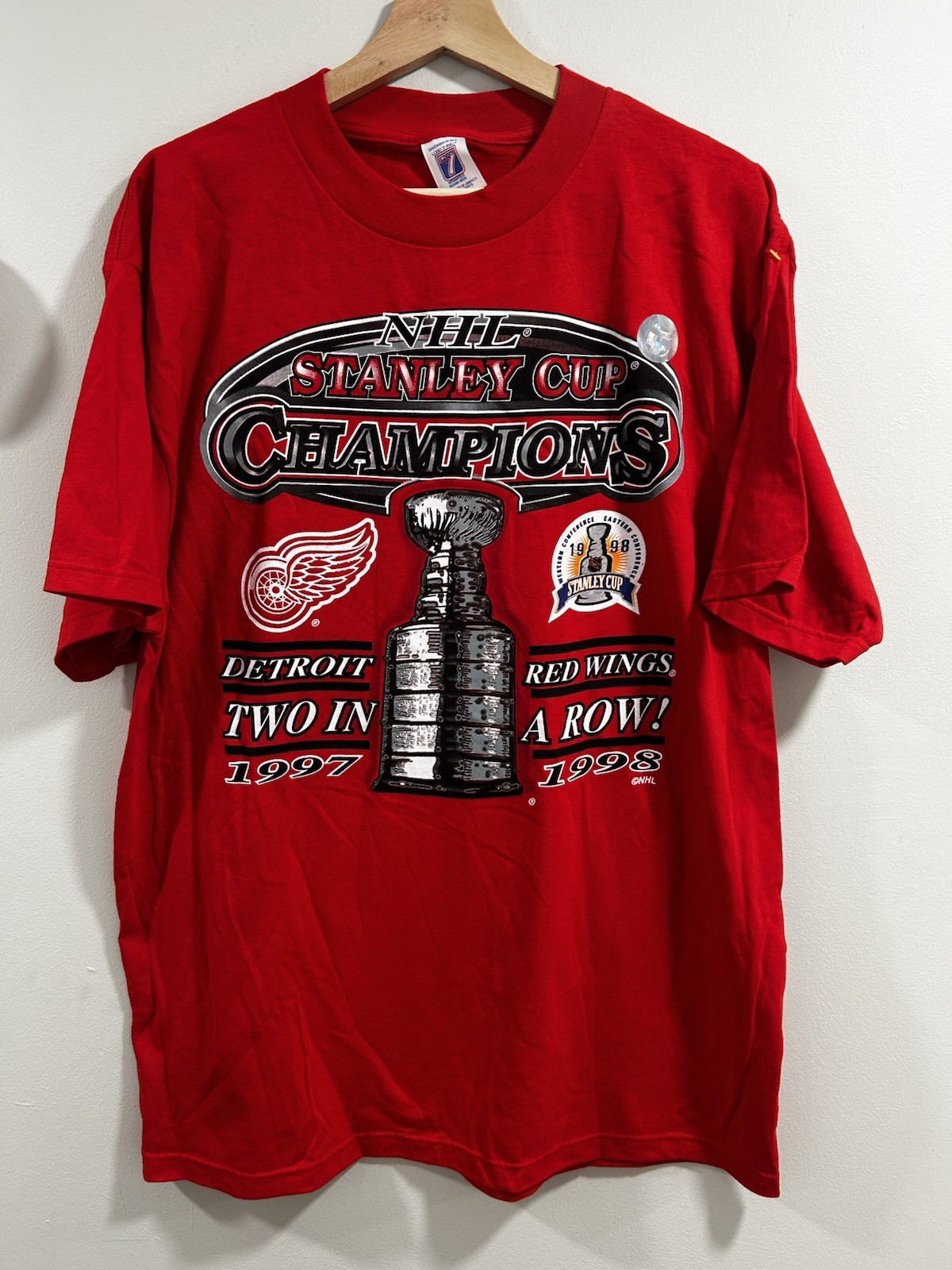 T shirt vintage DETROIT RED WINGS 1998 Stanley Cup Champions due di fila XL 90s