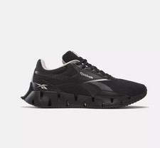 Reebok Zig Dynamica STR Size 13 Color: Black