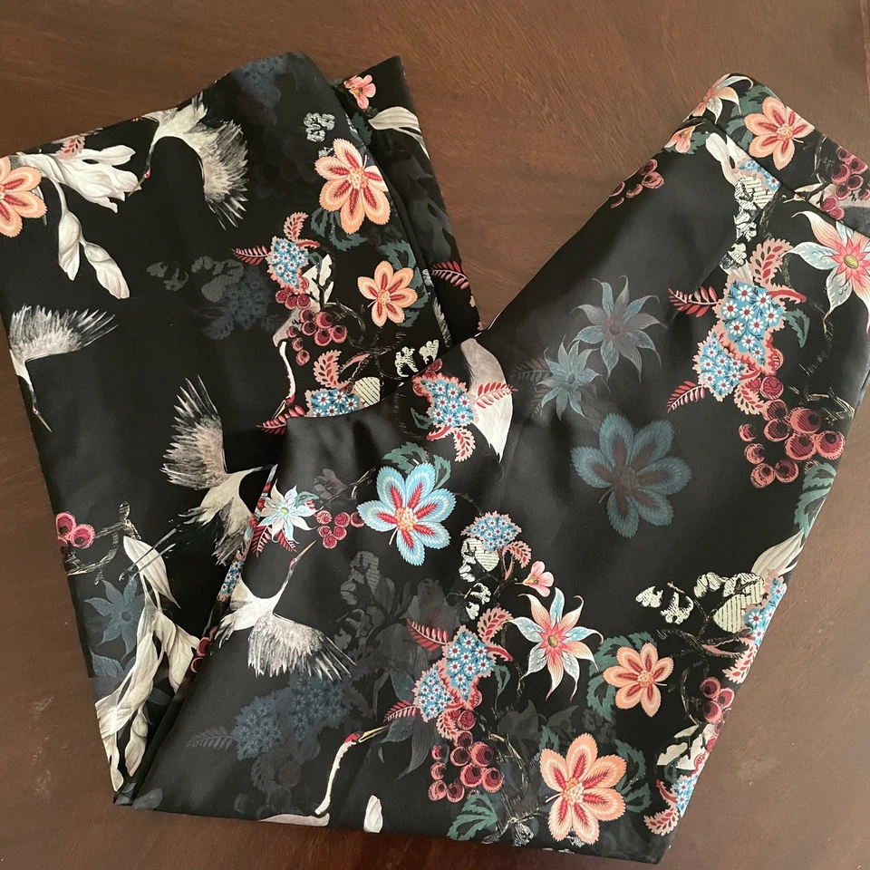 Pantalones acampanados florales H&M para mujer 12 bolsillos informales de negocios Foto 2 de 4