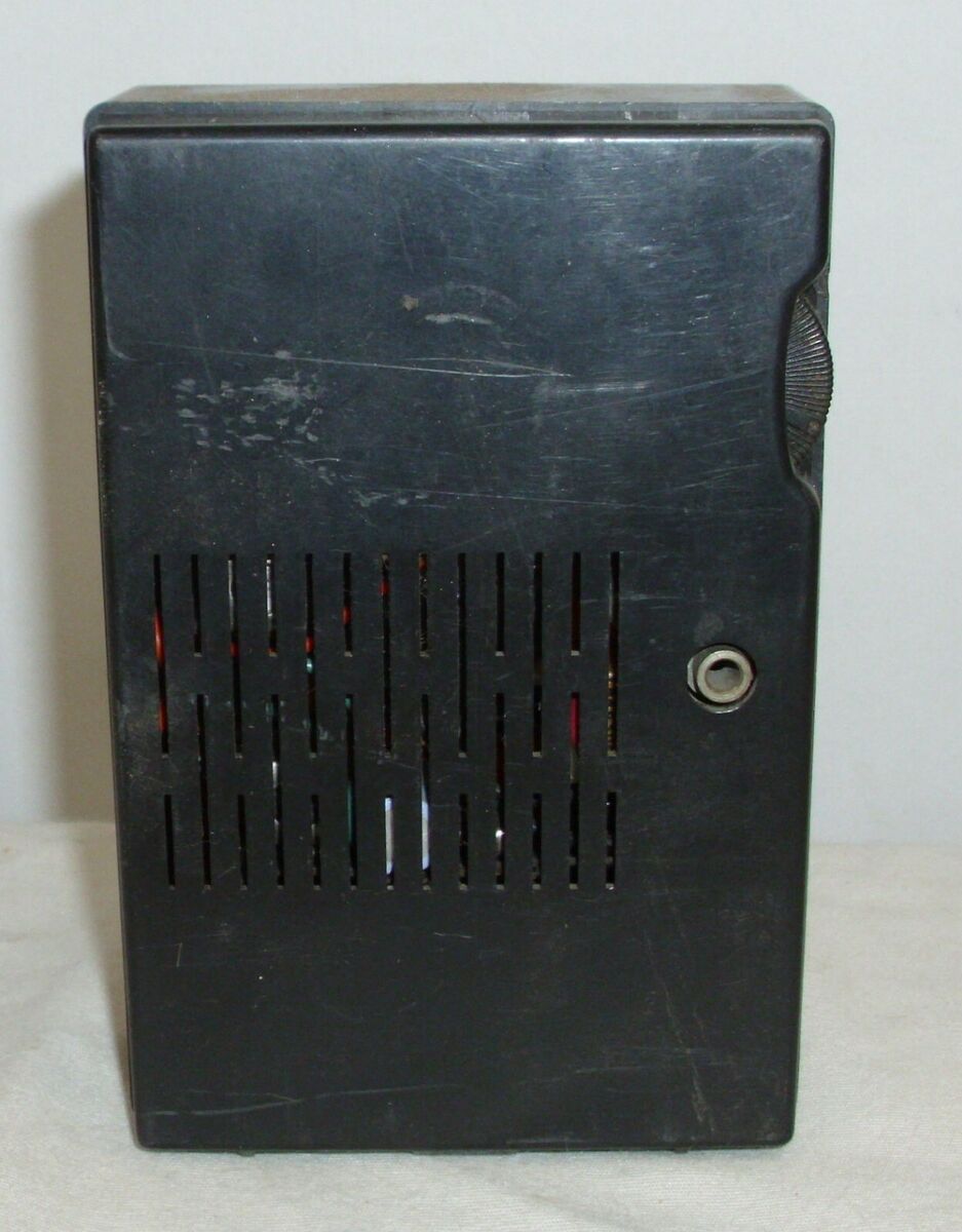 GENERAL ELECTRIC AM MODEL 8 TRANSISTOR RADIO IN BLACK & BLUE GENERAL ELECTRIC AM MODEL 8 TRANSISTOR RADIO IN BLACK & BLUE