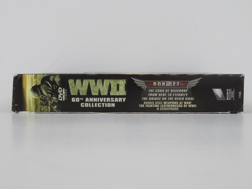 WWII 60th Anniversary DVD Collection Box Set: 3 Movies, Scrapbook, and Bonus DVD - Foto 5 di 12