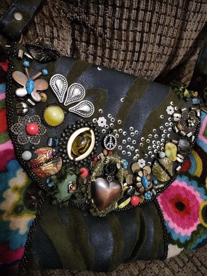 Vintage Mary Frances Beaded Bag Purse Heart Stones Peace Boho Clean Gorgeous  - Image 2 of 4