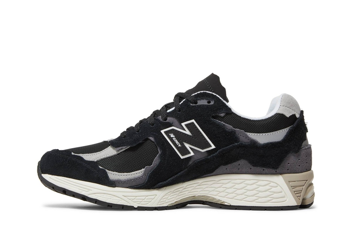 New Balance 2002R 